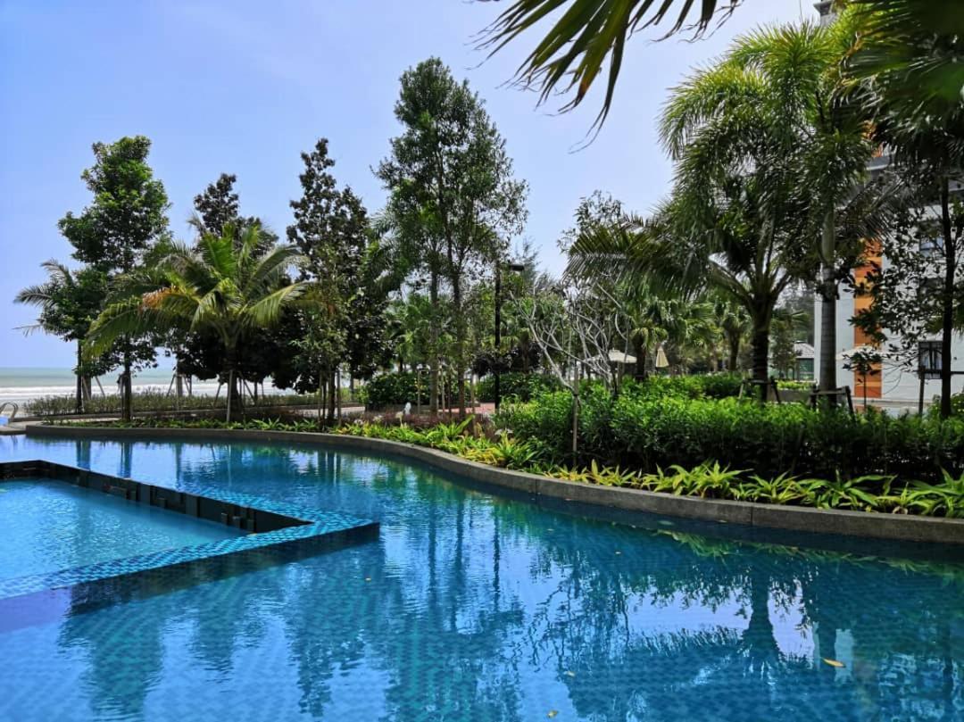 De Lavelle Suites @ Timur Bay Seafront Residence Kuantan Eksteriør billede